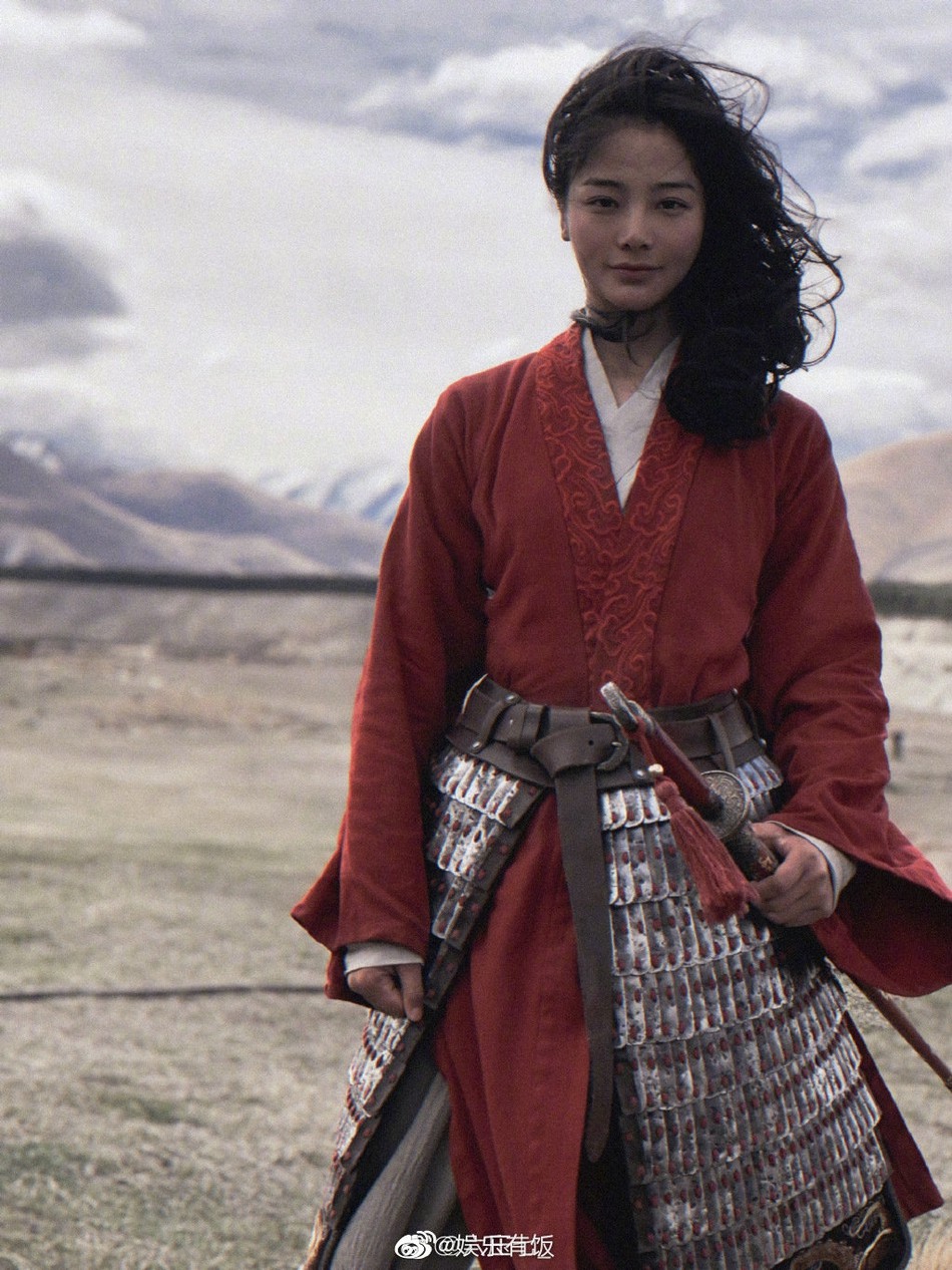刘亦菲《花木兰》武替正面照曝光 颜值超高不输本尊