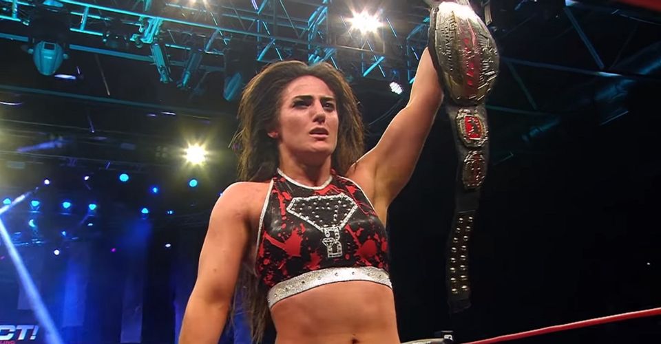 《WWE 2K竞技场》紧急删除“钻石女王”照片