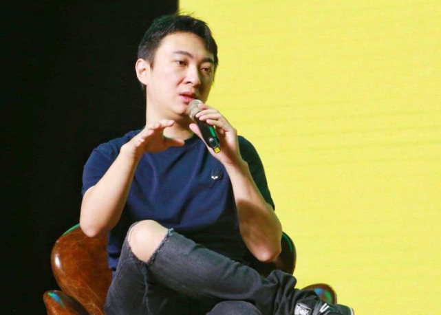 PDD身价暴涨,几乎所有知名主播全签小象互娱,这就是直播界王思聪?插图4 PDD身价暴涨,几乎所有知名主播全签小象互娱,这就是直播界王思聪?