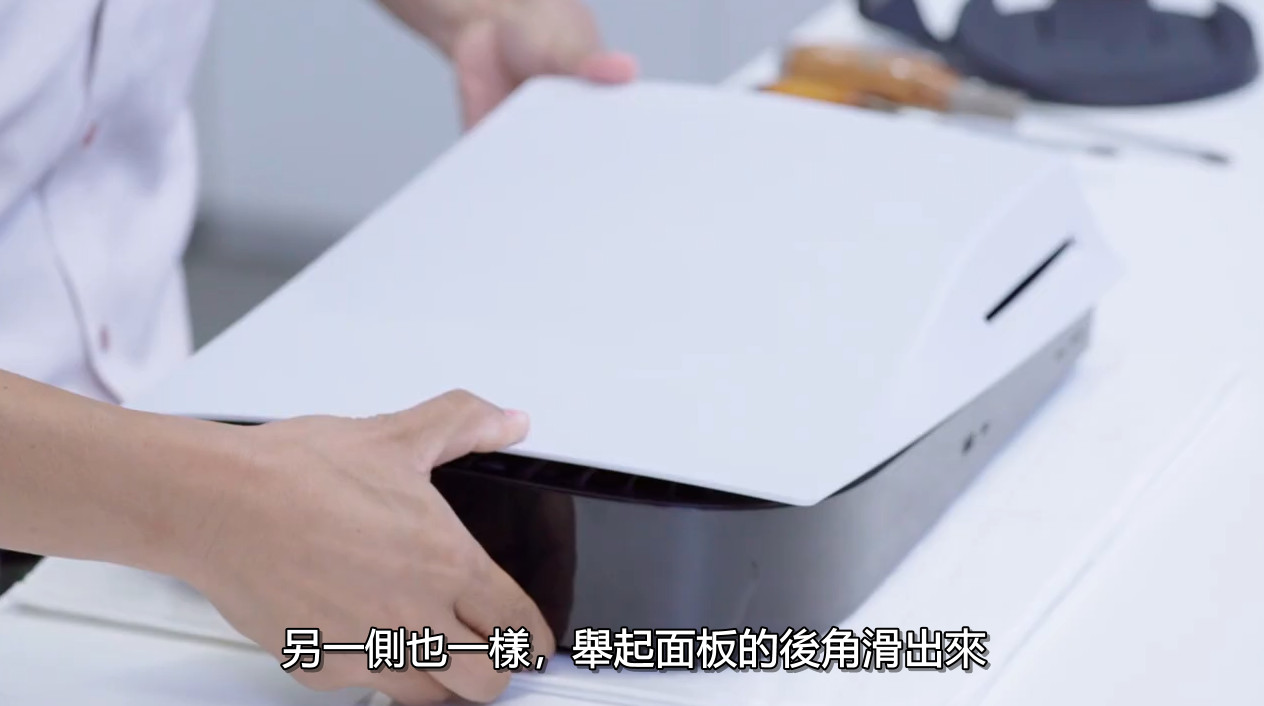 PS5官方拆解视频来了!插图10 PS5官方拆解视频来了 一窥SIE至今最具革命性的游戏主机内幕