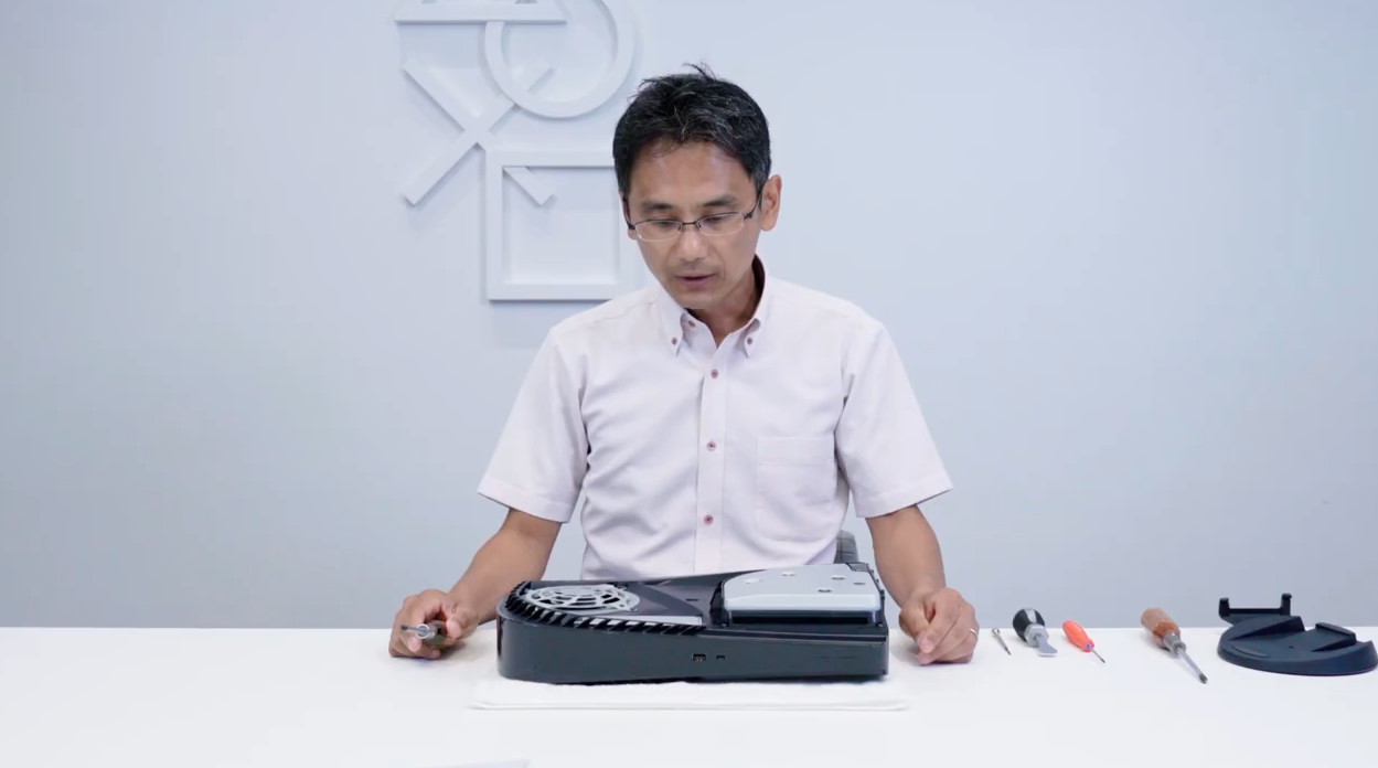 PS5官方拆解视频来了!插图15 PS5官方拆解视频来了 一窥SIE至今最具革命性的游戏主机内幕
