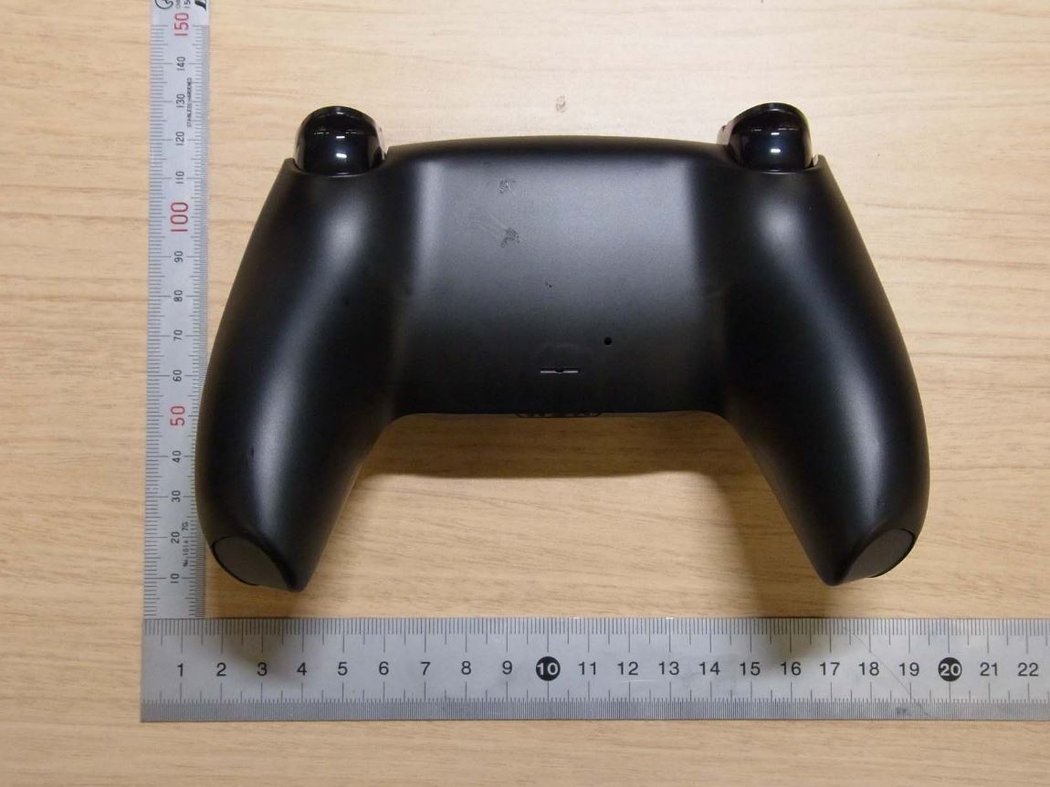 PS5手柄拆解组图,内部零件一览无遗插图11 PS5手柄拆机照曝光 内部芯片及布线情况公开