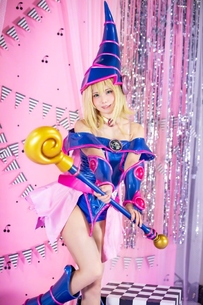 enako(えなこ)「黑魔导女孩」COSPLAY （2020ver）