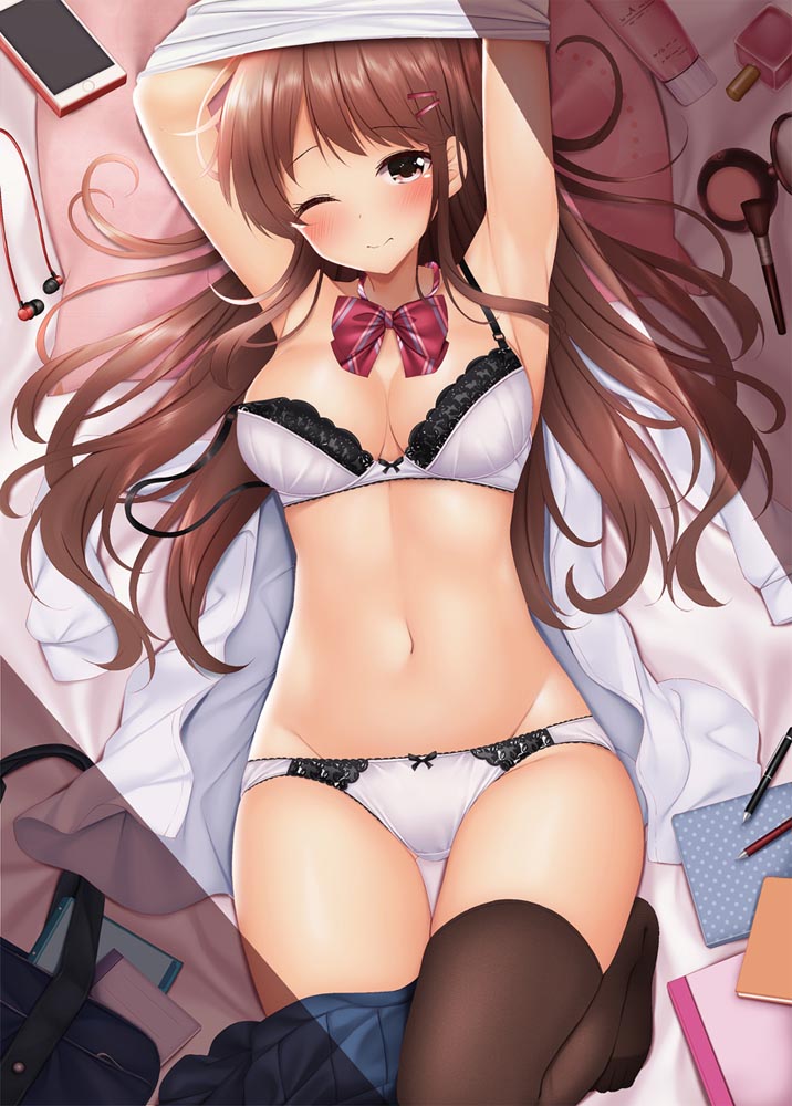 每日好图：P站#二次元美少女插画精选#小裤裤【みなとおじたん】