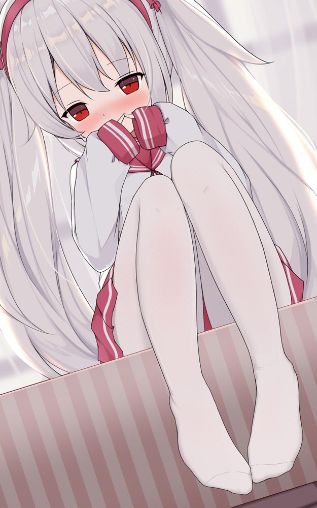 每日好图：白毛萝莉！P站二次元美图【画师：いろかり】