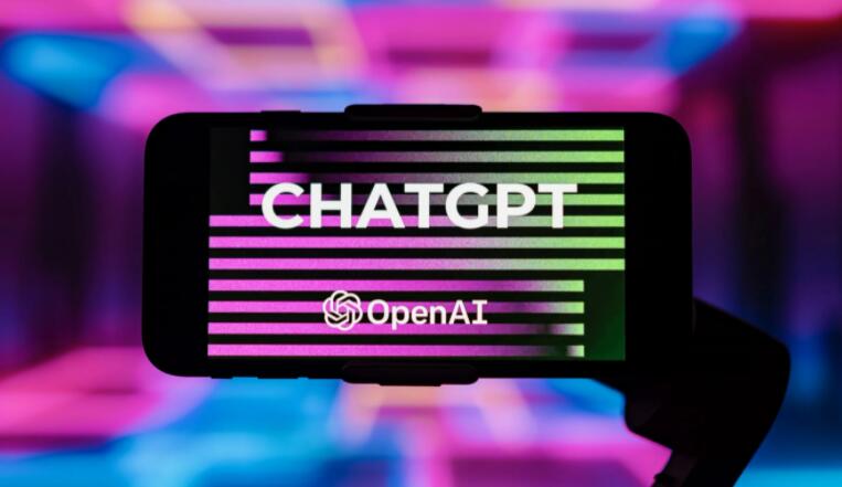 比尔·盖茨盛赞聊天AI “ChatGPT”,称其“不亚于互联网诞生”插图 比尔·盖茨盛赞聊天AI “ChatGPT”,称其“不亚于互联网诞生”