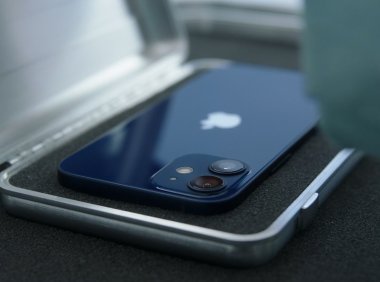 苹果发布iPhone 12 mini 尺寸变小 性能不变